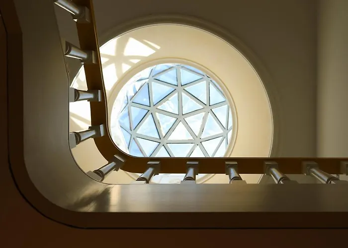 Invicta Ii Apartment