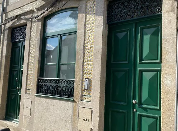 Invicta Ii Apartment